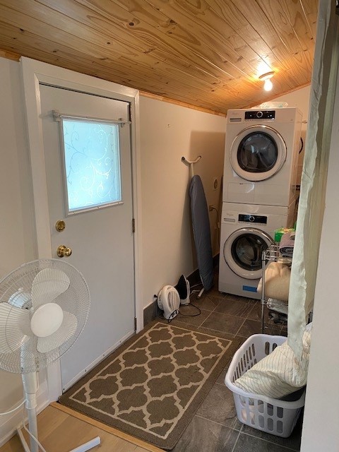 
                         Simcoe Street North Units                                                    